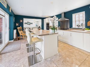 Breakfast Kitchen- click for photo gallery